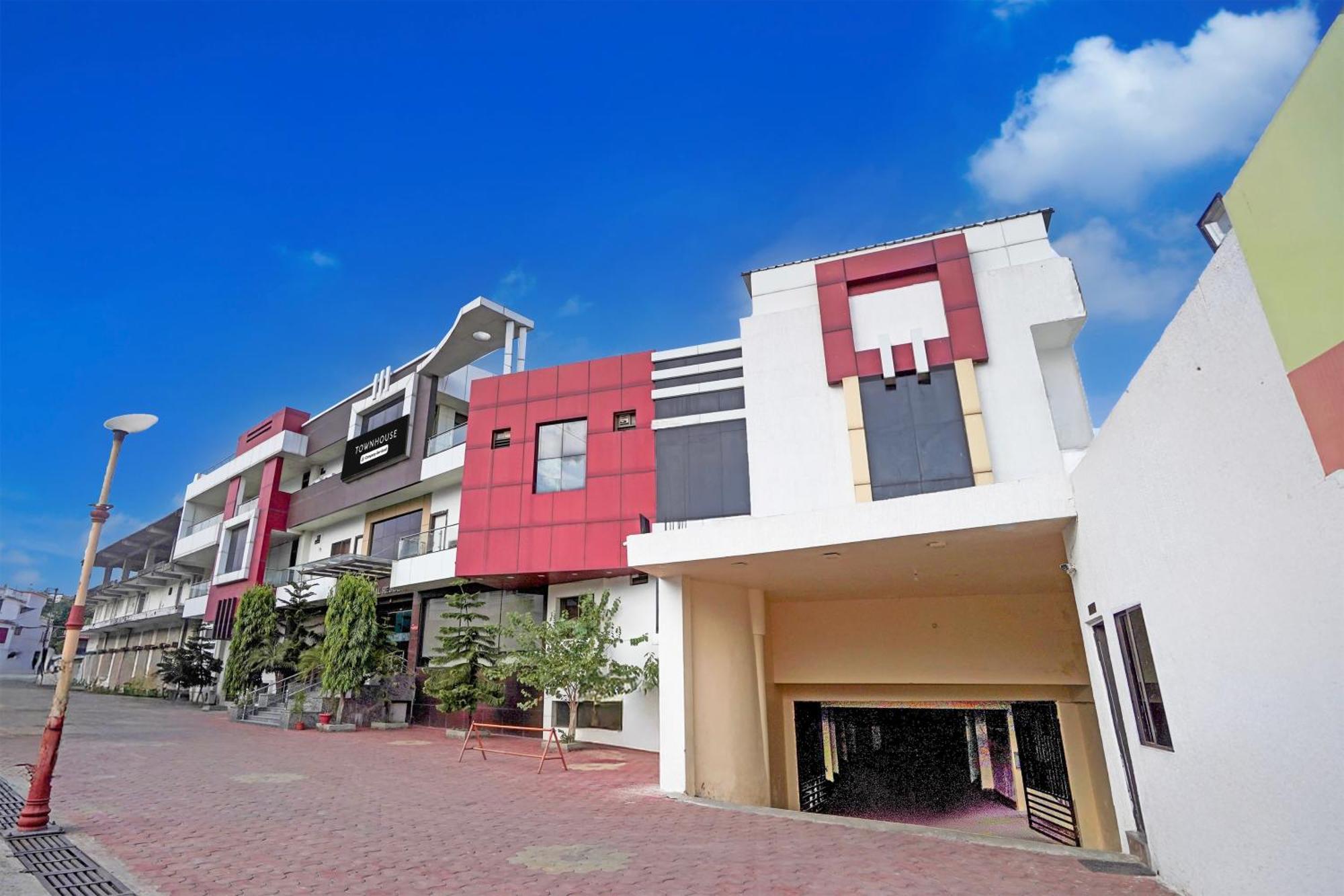 Super Townhouse Lalghati Near Airport Bhopal Exterior foto