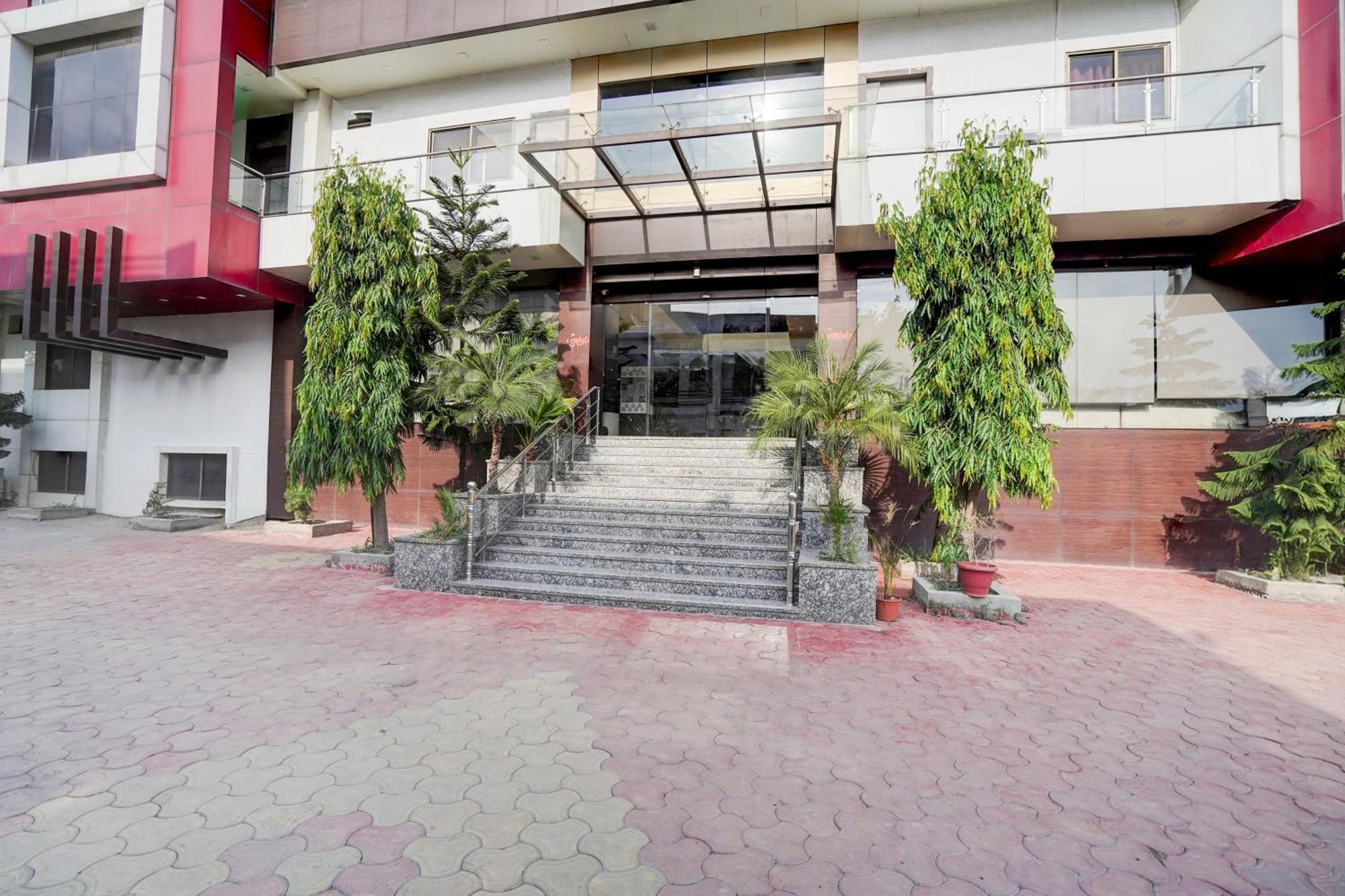 Super Townhouse Lalghati Near Airport Bhopal Exterior foto